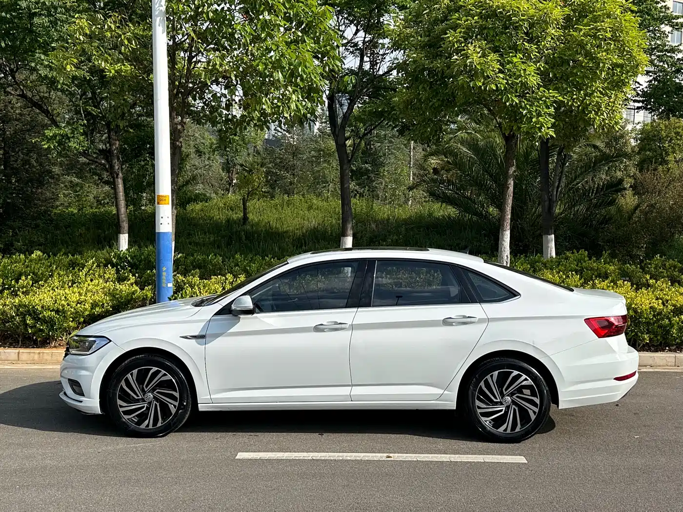 Volkswagen Sagitar 2021 280TSI DSG Surpassing Edition фото 3
