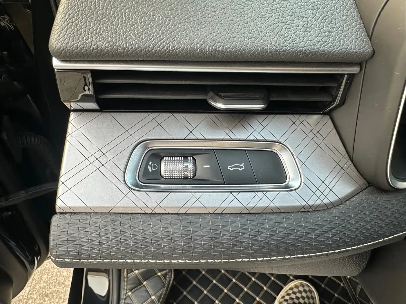 GEELY AUTOMOBILE XINGRUI