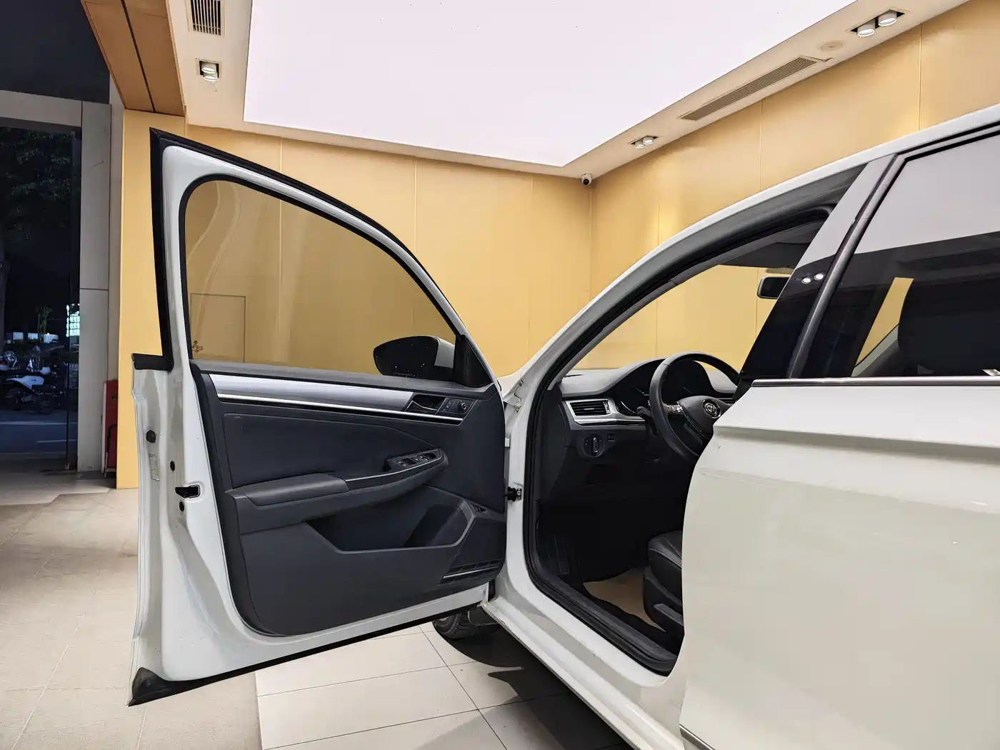 Volkswagen Bora 2018 1.5L Automatic Comfort фото 7