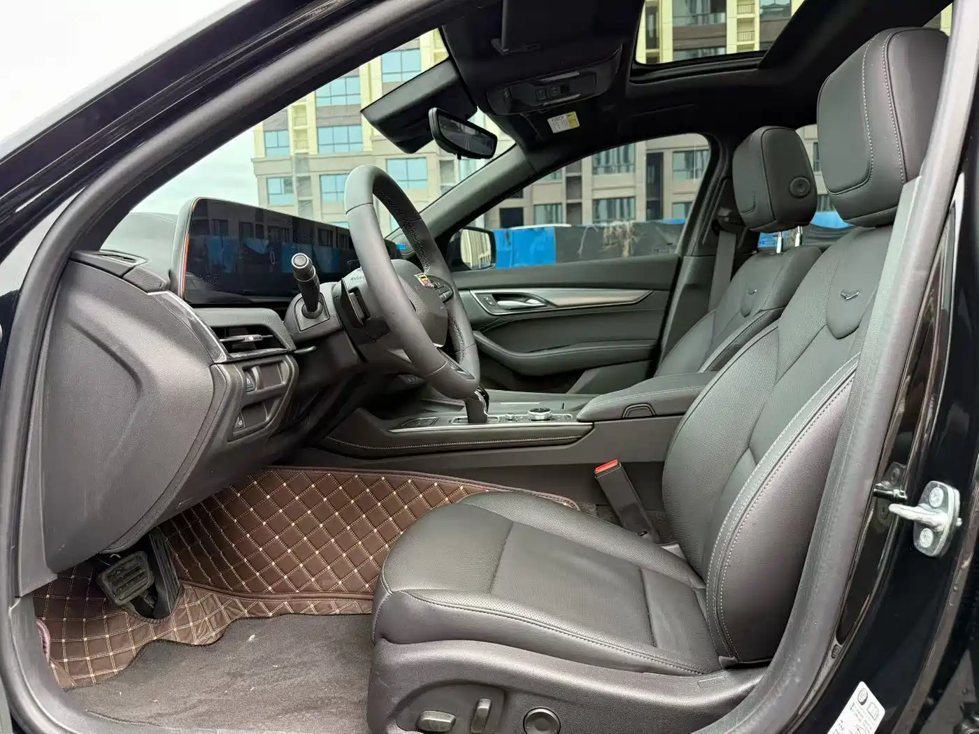 Cadillac CT5 2025 Model 28T Track Performance Edition фото 4