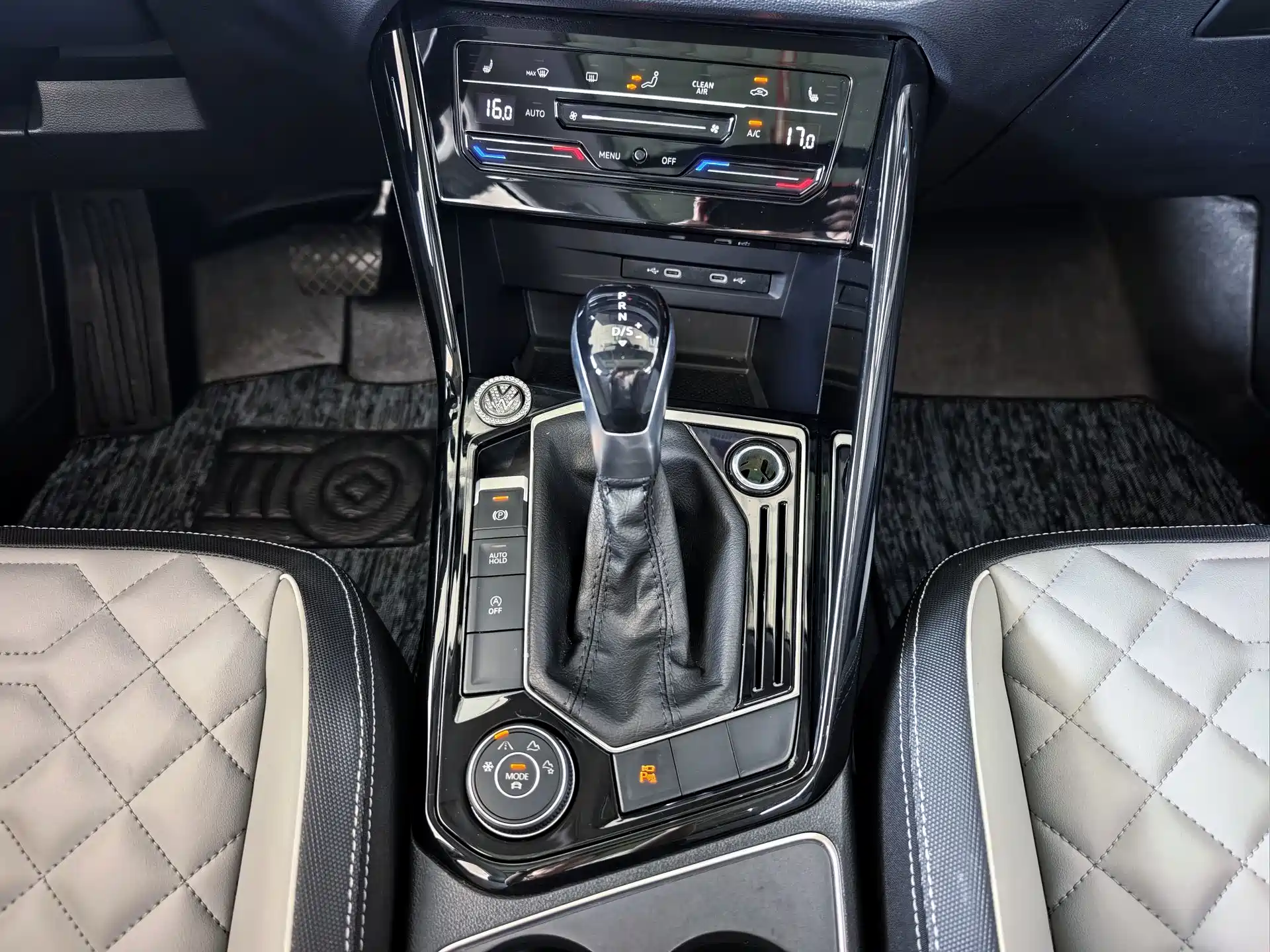 صورة 10 - Volkswagen Tayron
