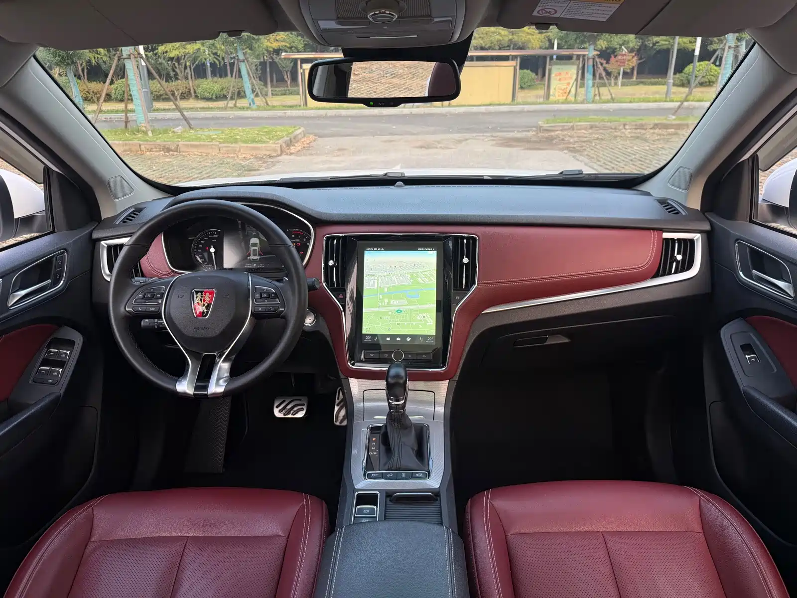 Фото 9 - Roewe RX5