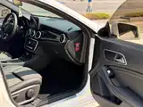 Photo 8 - Mercedes-Benz CLA (Import)