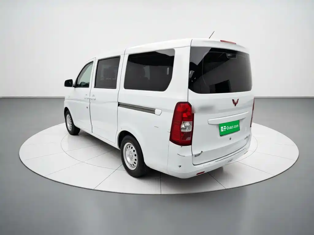 Wuling Motors Wuling Rongguang V 2015 2015 1.2L Basic