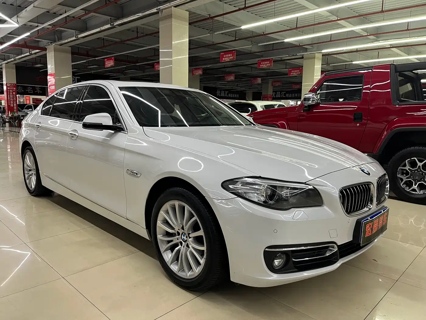BMW 5 Series 2014 525Li Luxury Design Package фото 3
