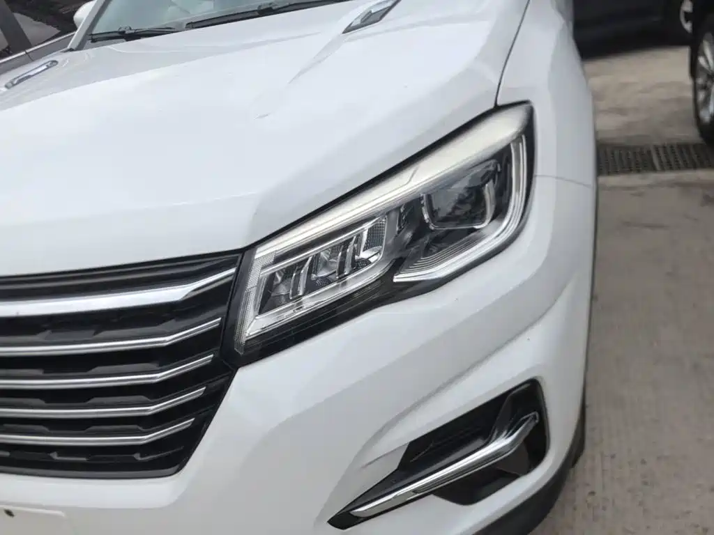 Фото 24 - Changan CS75