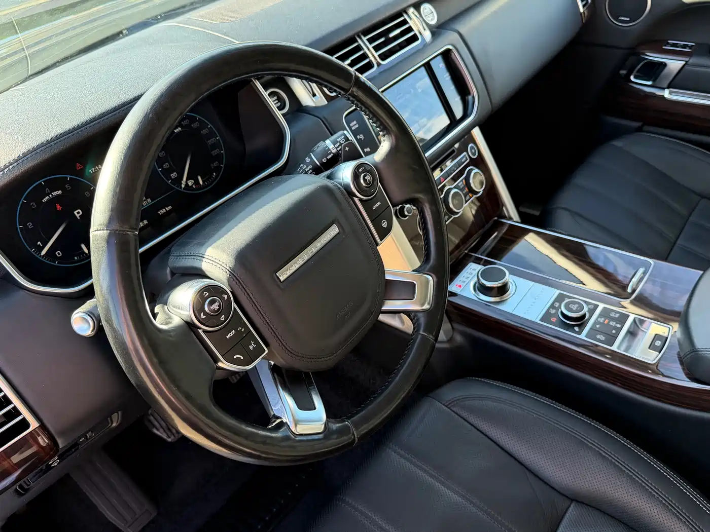 Land Rover Range Rover 2013 2013 NA 5.0 V8 Vogue SE