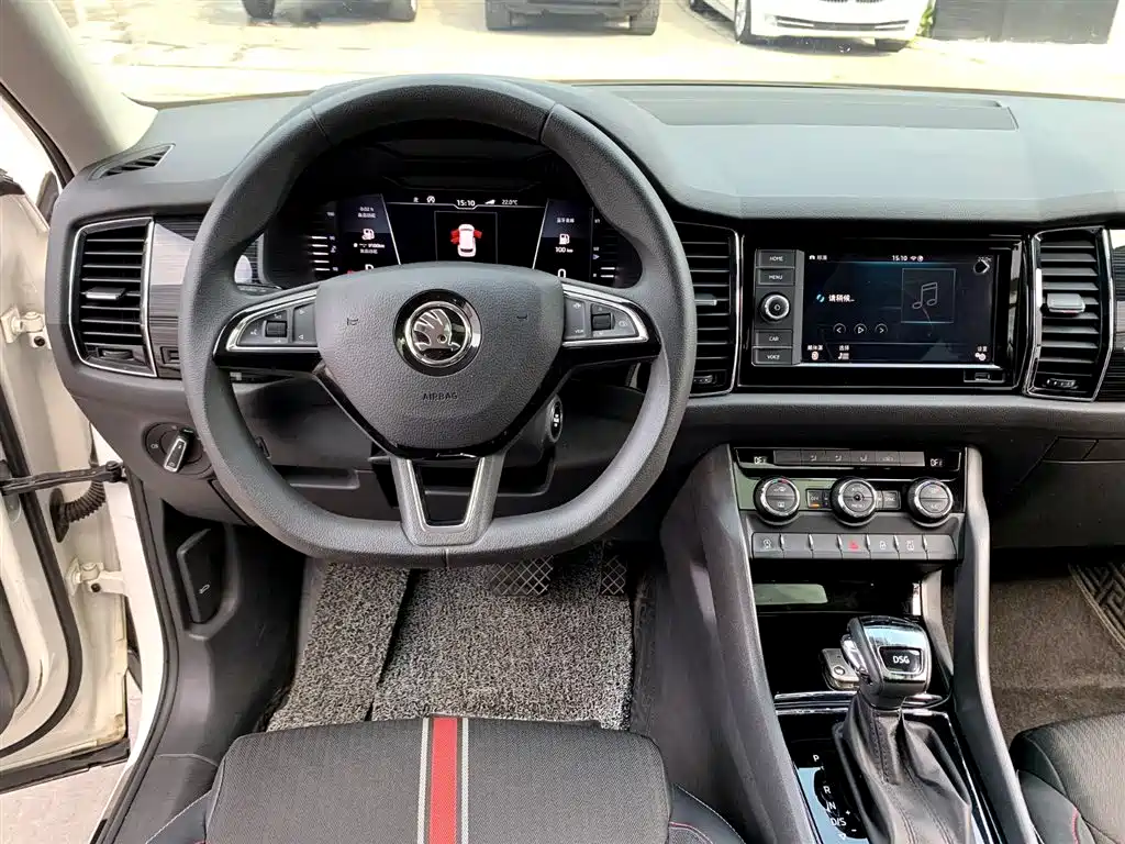 Škoda Kodiaq GT 2019 TSI330 2WD Comfort Edition China VI фото 7