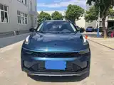 Фото 2 - Lynk & Co 01