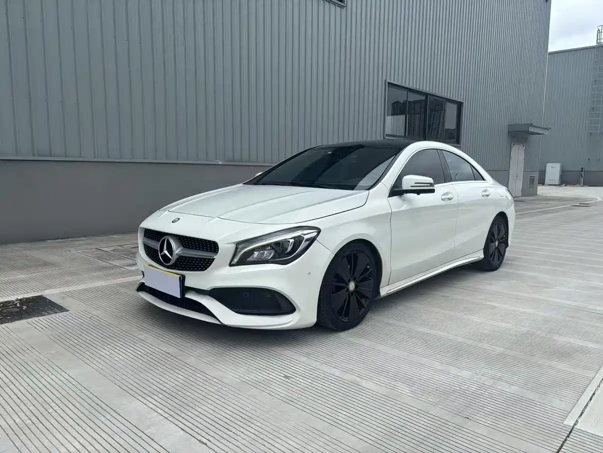 Mercedes-Benz CLA (Import) 2016 CLA 200 Fashion