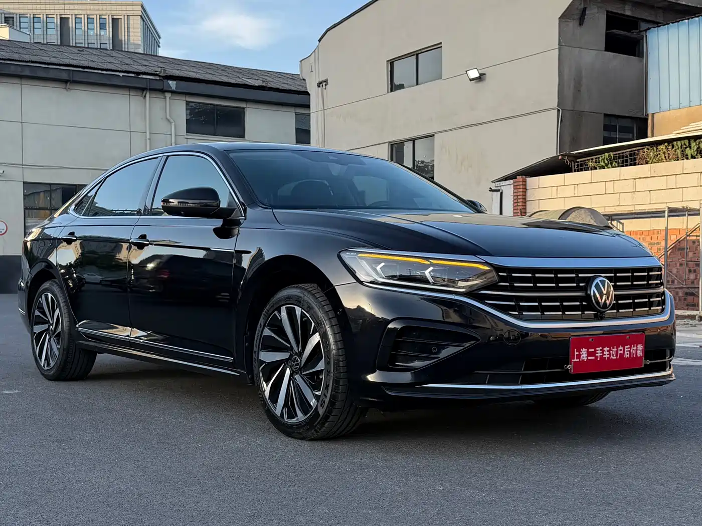 Volkswagen Passat 2022 380TSI Flagship Edition фото 3
