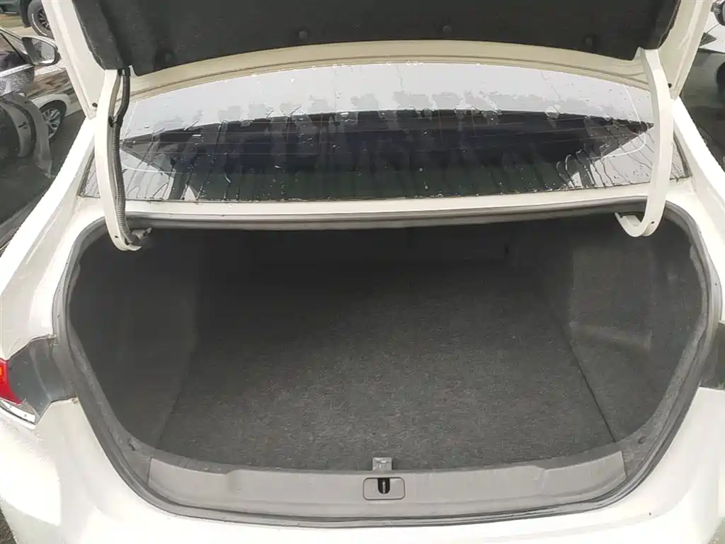 Buick Excelle 2019 18T Auto Connected Elite China VI фото 19