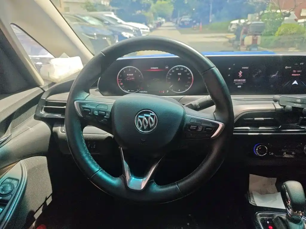 Фото 3 - Buick GL6