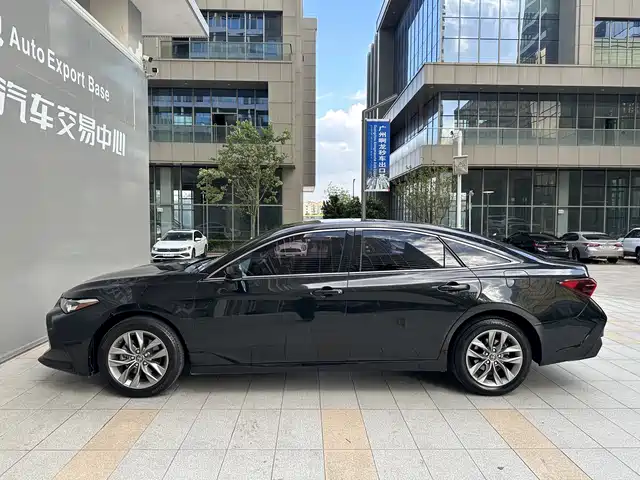Toyota Avalon 2019 2.0L Progressive Edition (China VI) — фото 3