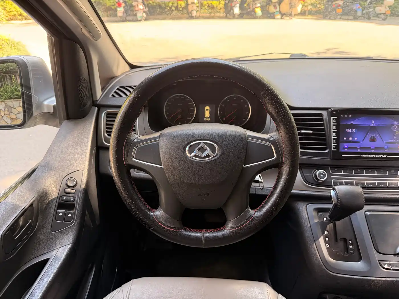SAIC Maxus Maxus G10 2018 PLUS 2.0T Automatic Executive Edition фото 11