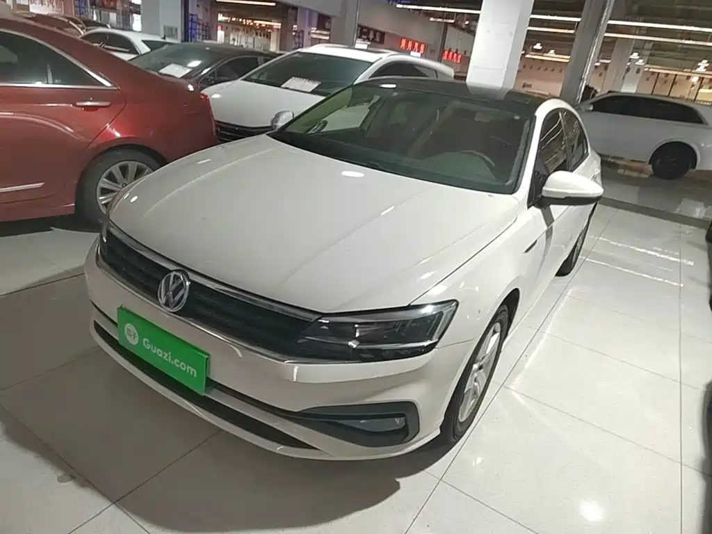 Volkswagen Lamando 2021 230TSI DSG Fashion Edition