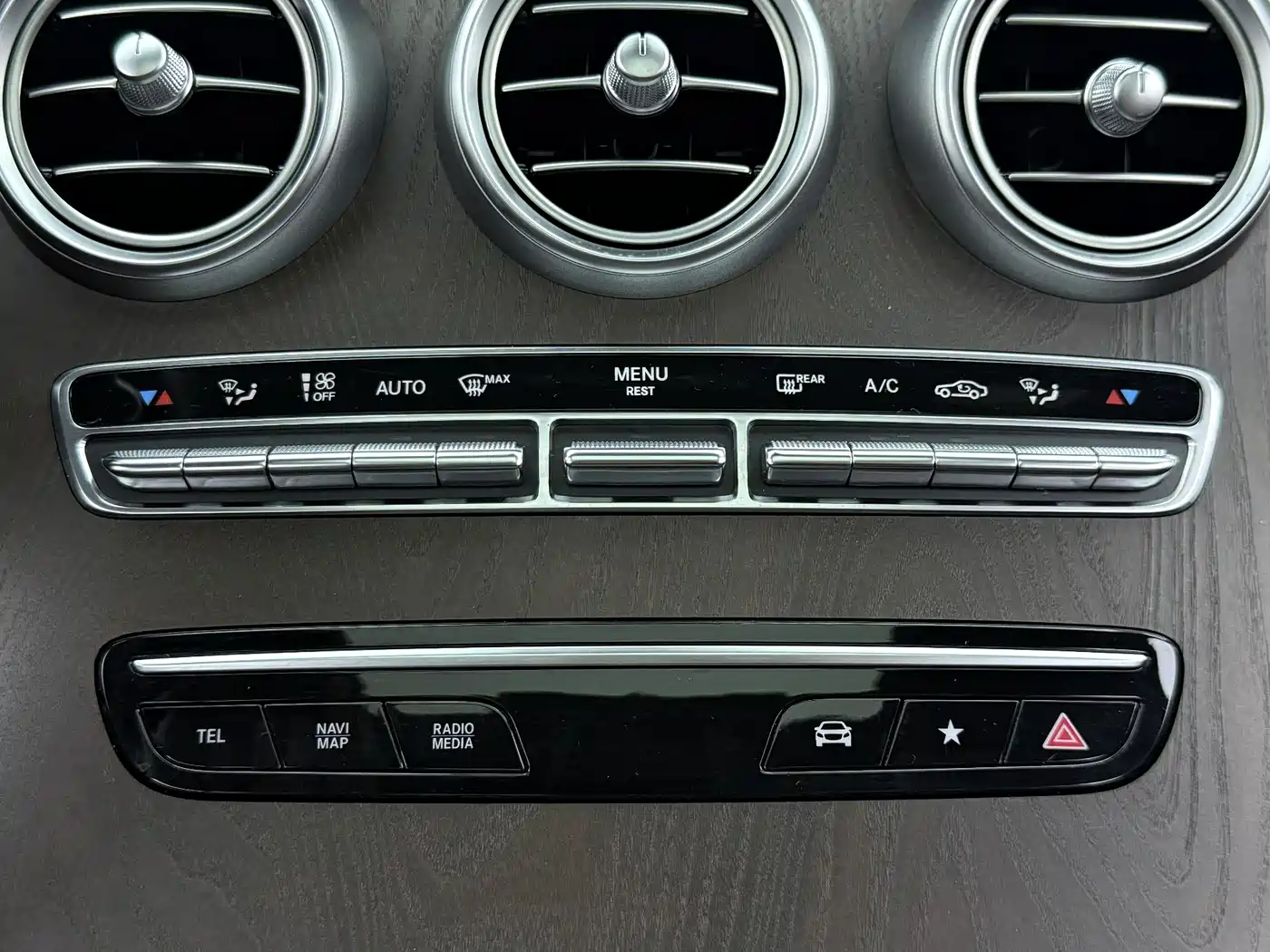 Mercedes-Benz GLC 2022 GLC 300 L 4MATIC Dynamic Collector's Edition фото 11