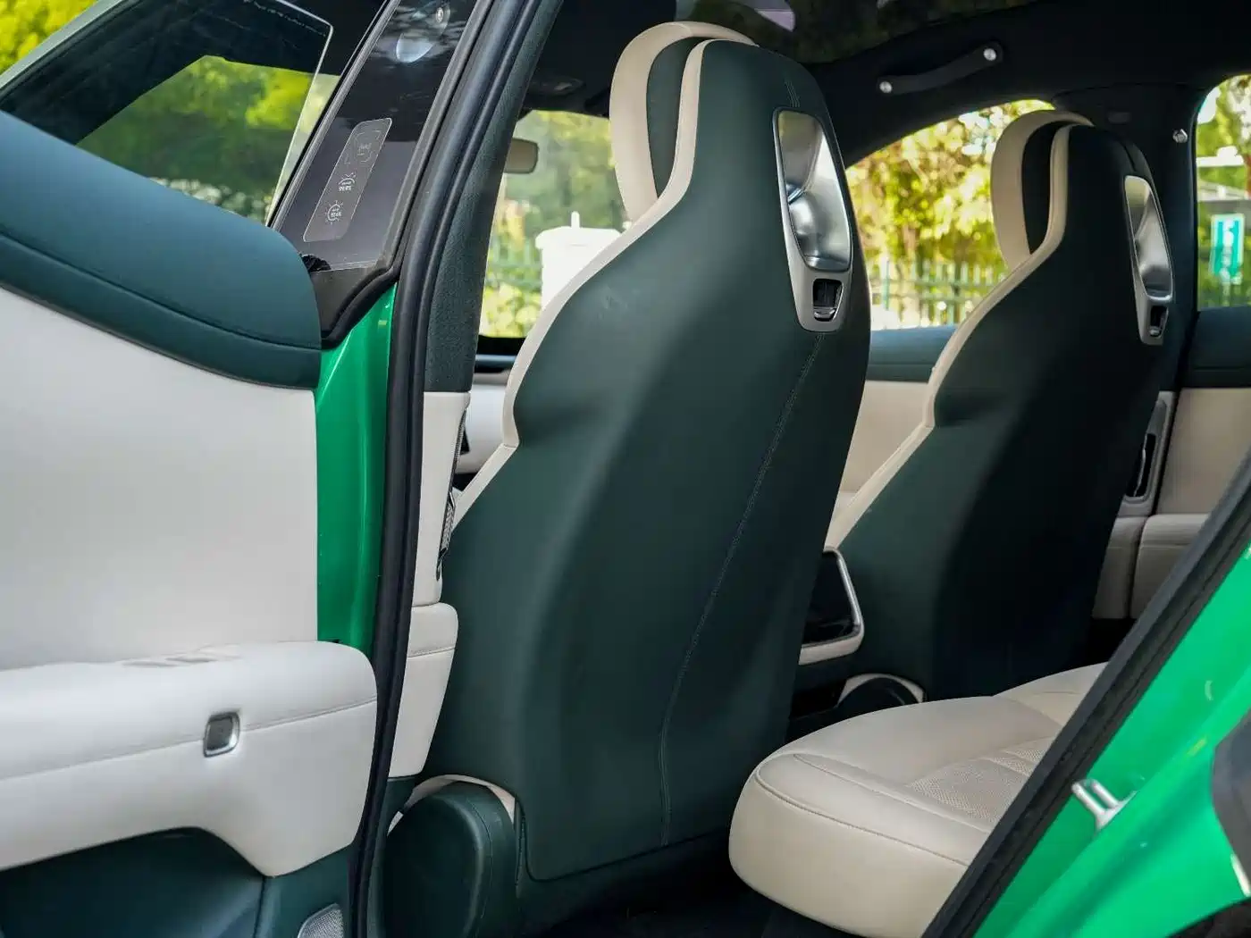 Xiaomi Auto Xiaomi YU7 2025 Extended Range AWD Pro фото 11