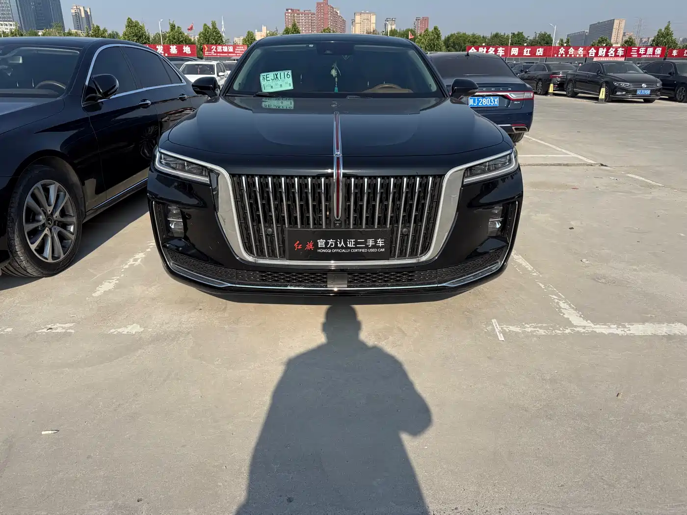 Hongqi H9 2022 2.0T Smart Connect Flag Smooth Edition фото 2