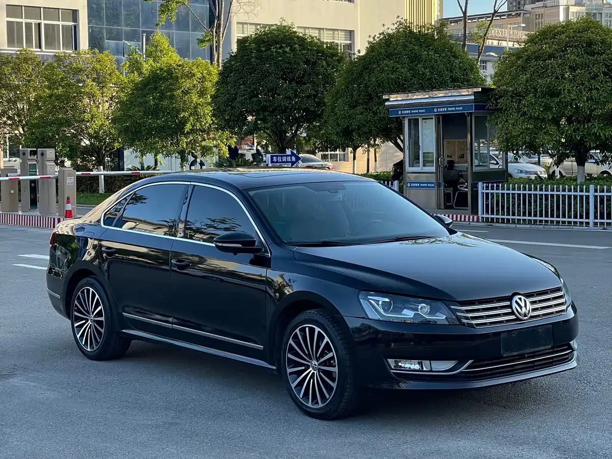 Volkswagen Passat 2014 1.8TSI DSG Executive Edition
