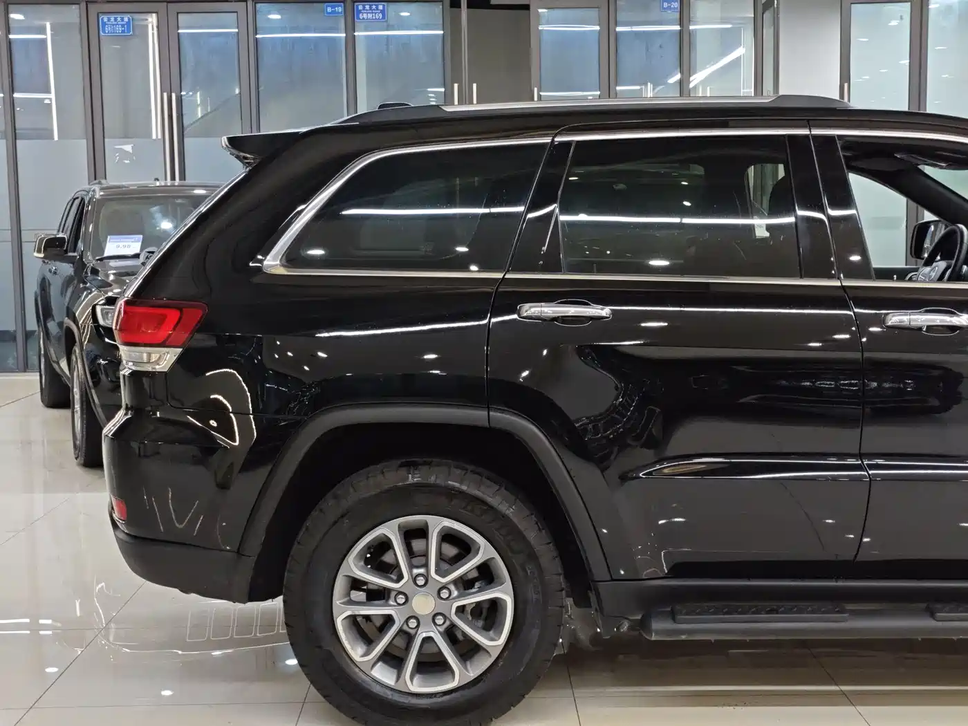 Jeep Grand Cherokee (Import) 2021 2020 3.6L Elite Navigation Edition