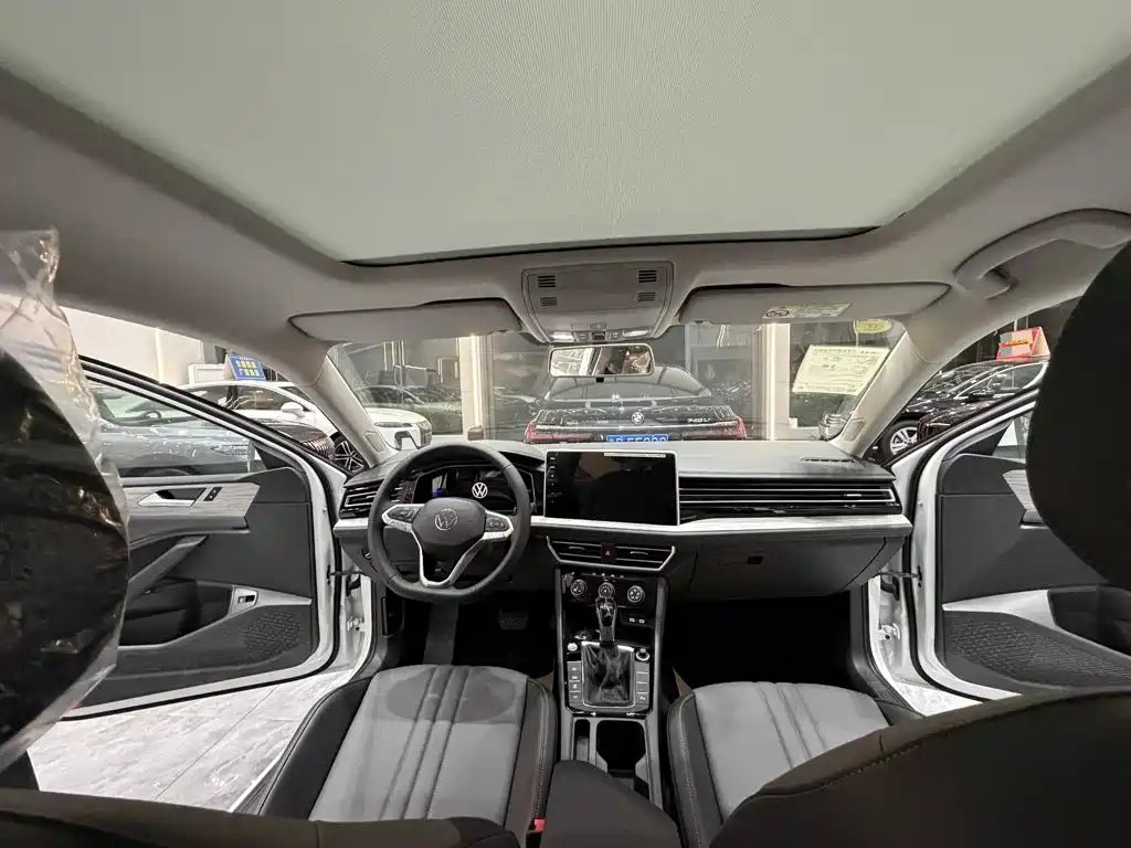 Volkswagen Sagitar 2026 2025 Facelift 300TSI DSG Beyond Edition