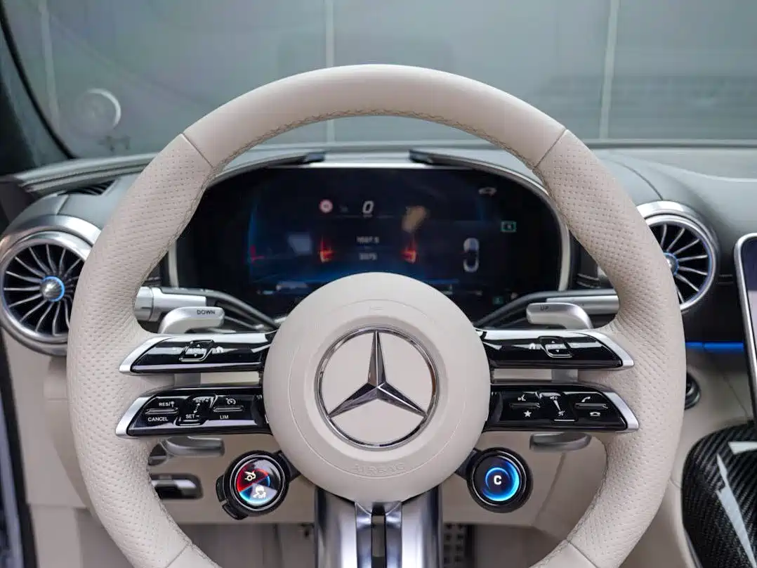 Фото 11 - Mercedes-Benz SL-Class AMG