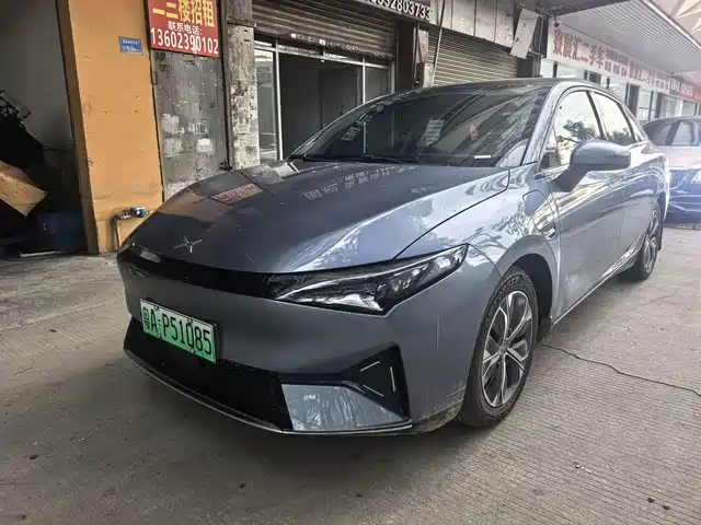  XPeng XPeng P5 2022 Model 460E