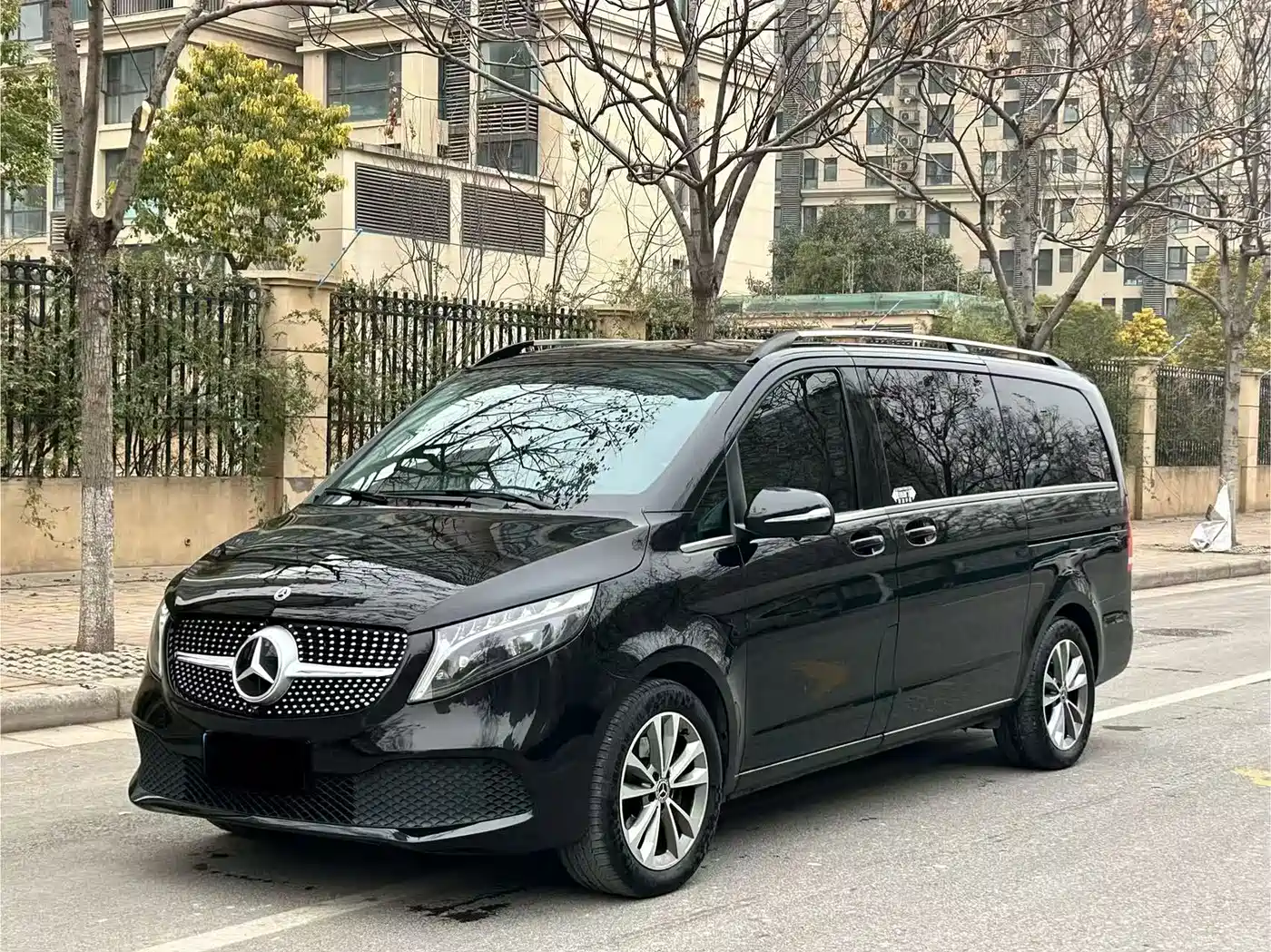 Фото 2 - Mercedes-Benz V-Class