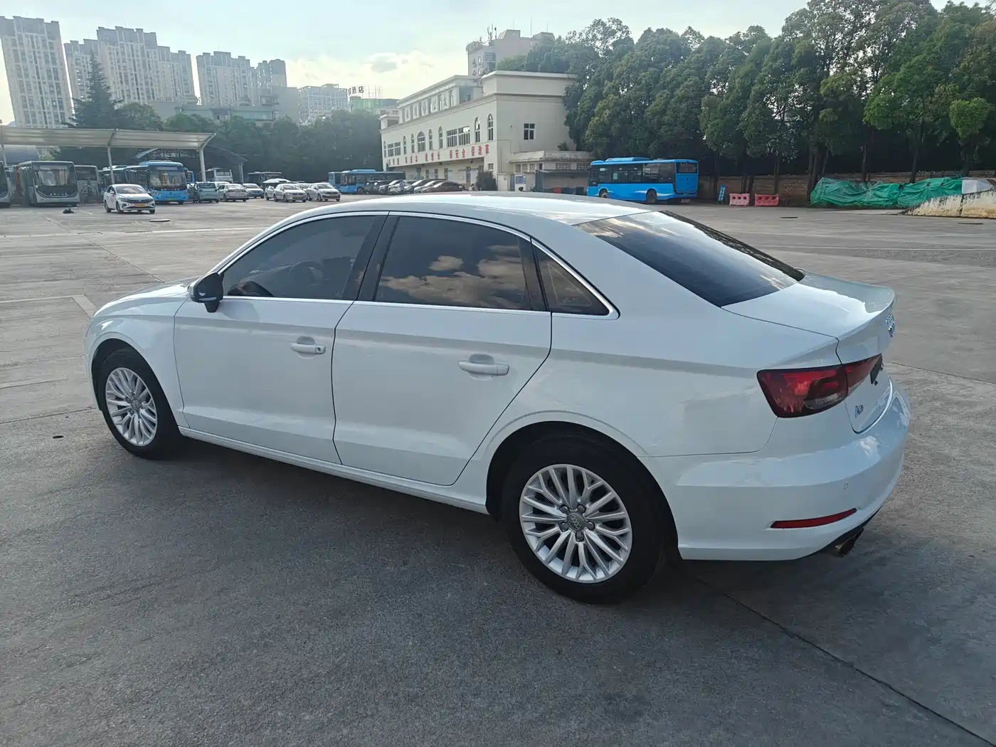Audi A3 2016 Limousine 35 TFSI Progressive фото 7