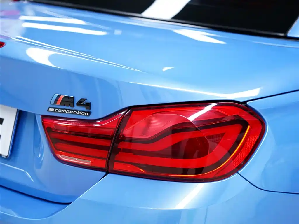 BMW M4 2017 M4 Convertible Fans Limited Edition фото 5
