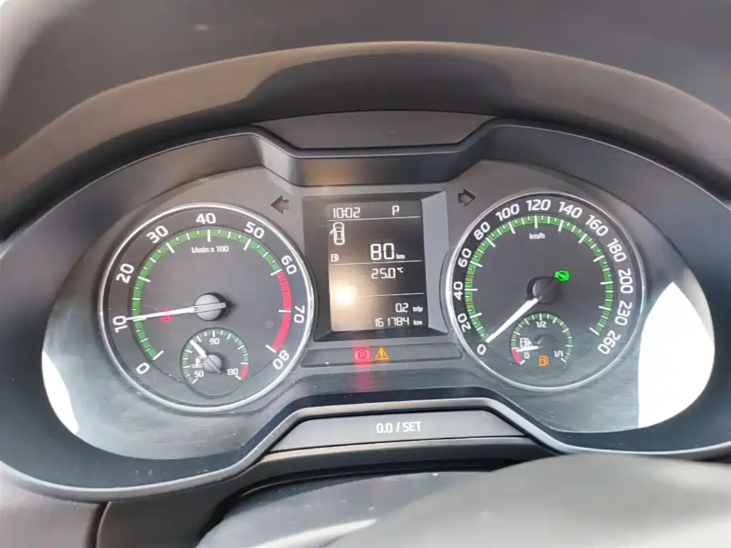 Škoda Octavia 2018 TSI230 DSG Comfort Edition фото 12
