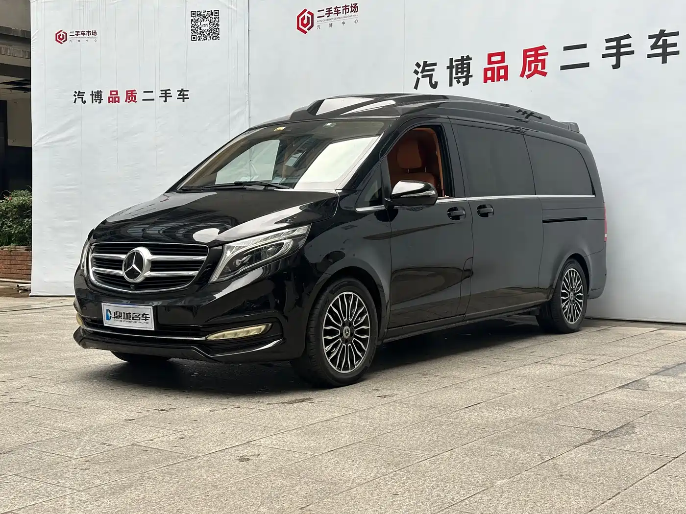 Mercedes-Benz V-Class 2018 V 260 L Premium Long Wheelbase Edition China VI