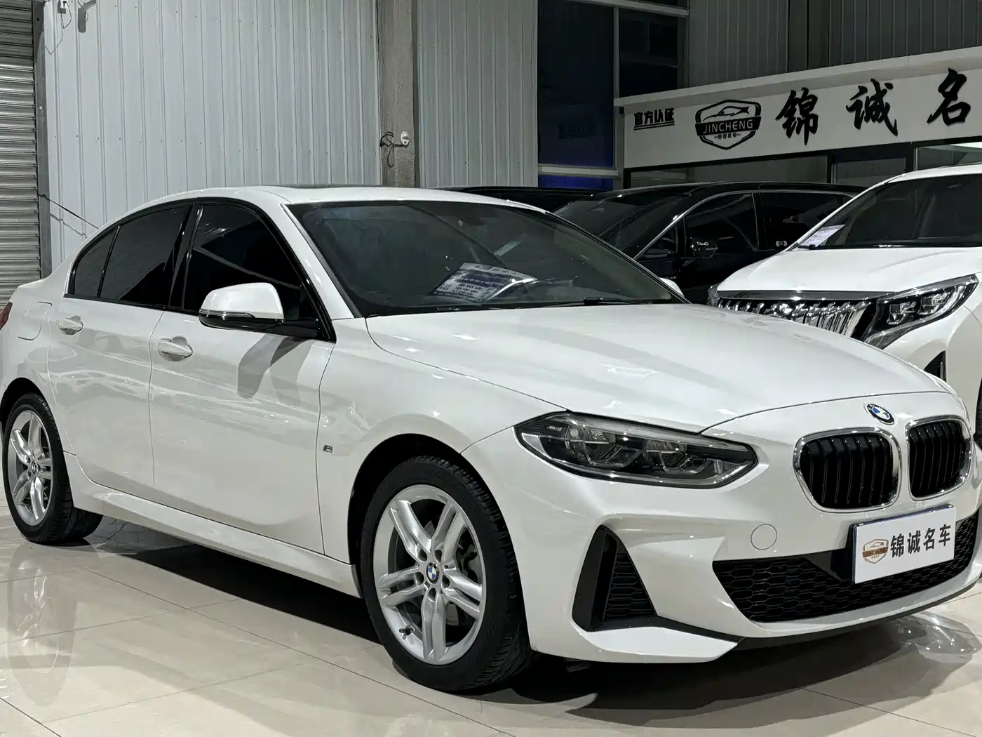 BMW 1 Series 2019 118i M Sport Package фото 3