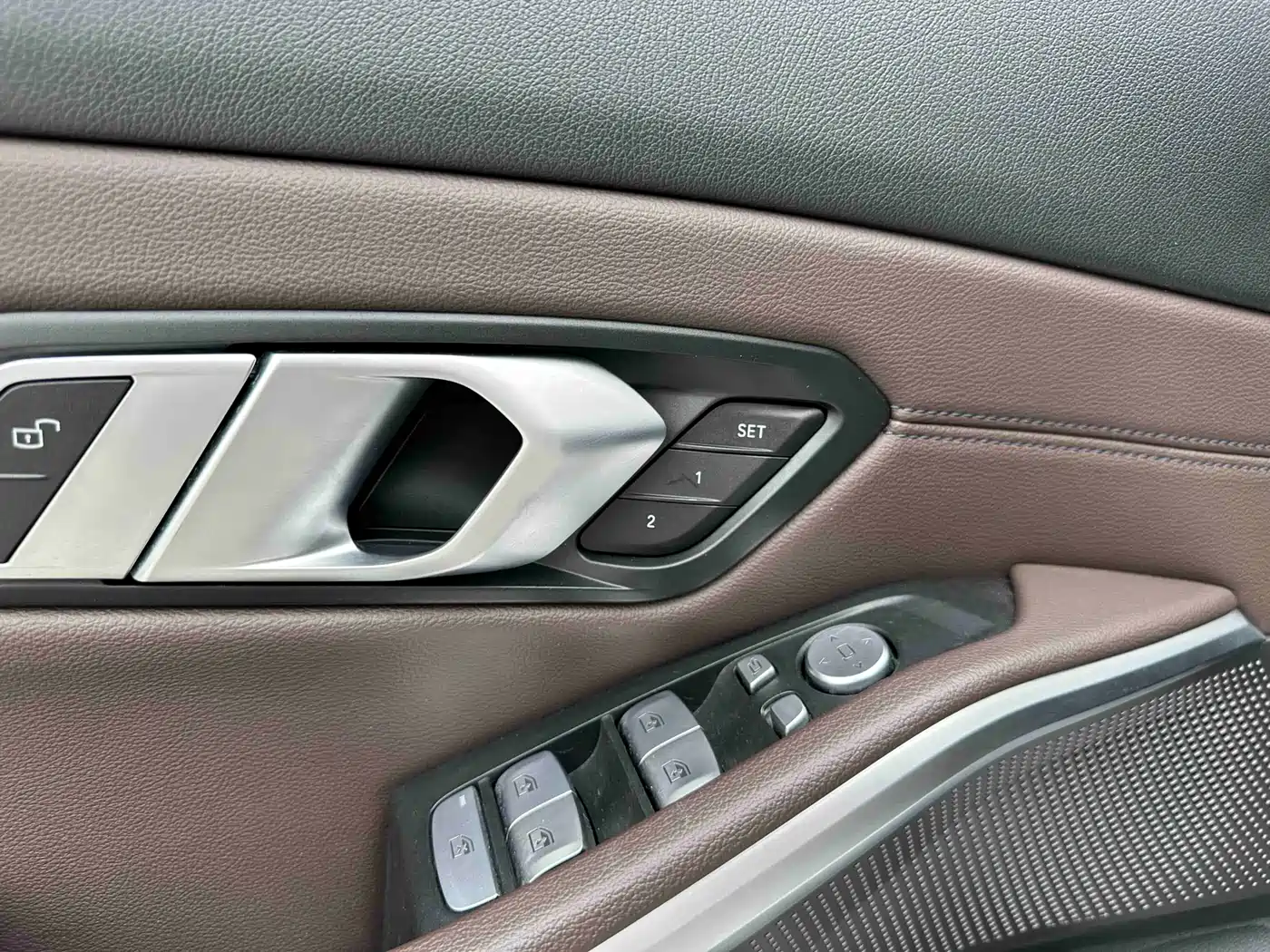 BMW 3 Series 2023 320Li M Sport Package фото 10