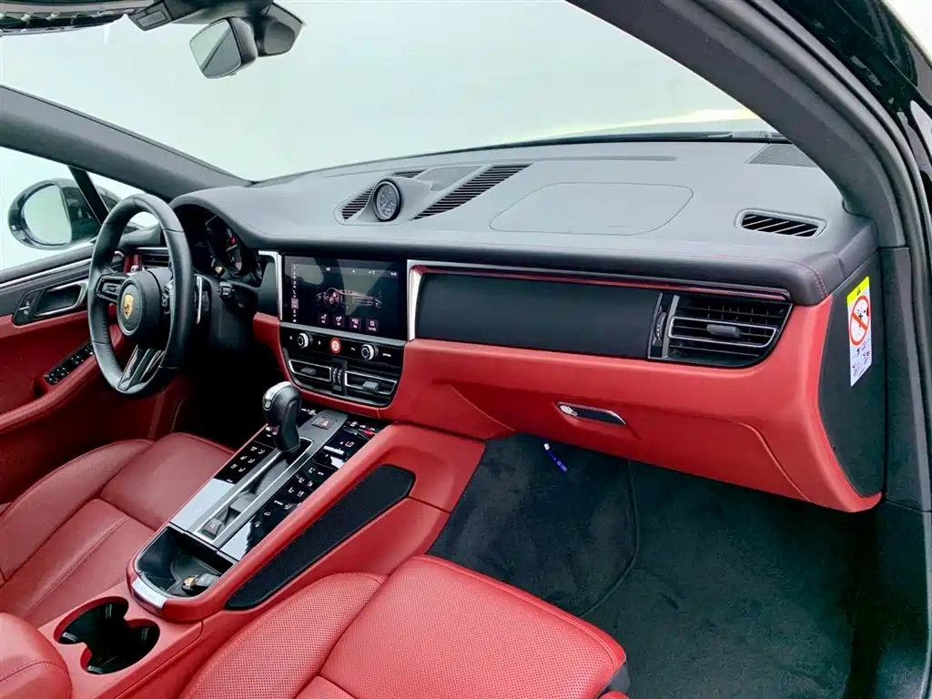 Porsche Macan 2024 Macan 2.0T фото 17
