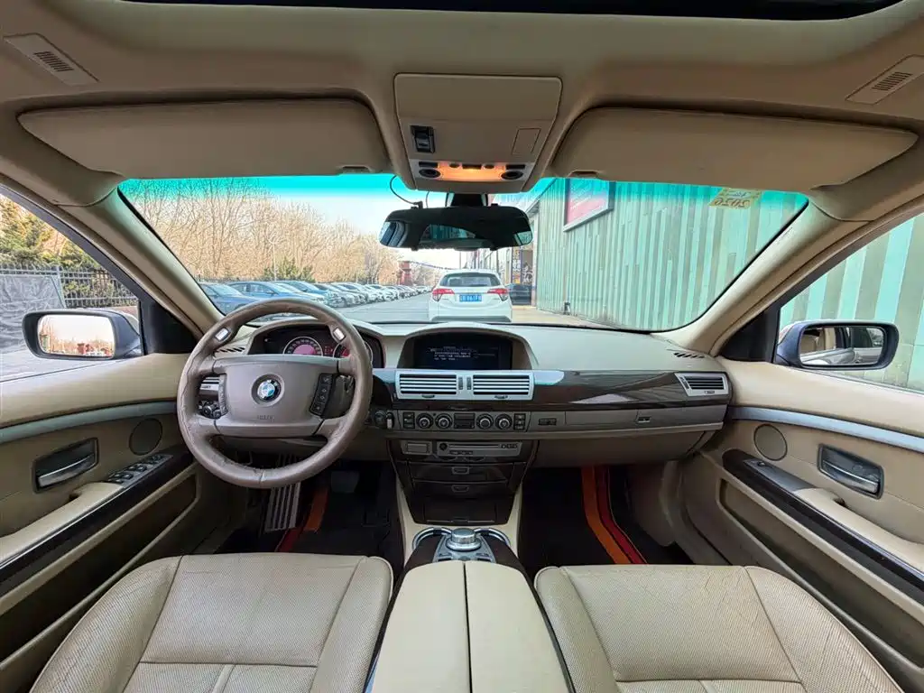 BMW 7 Series 2008 Model 730Li Classic Edition фото 4