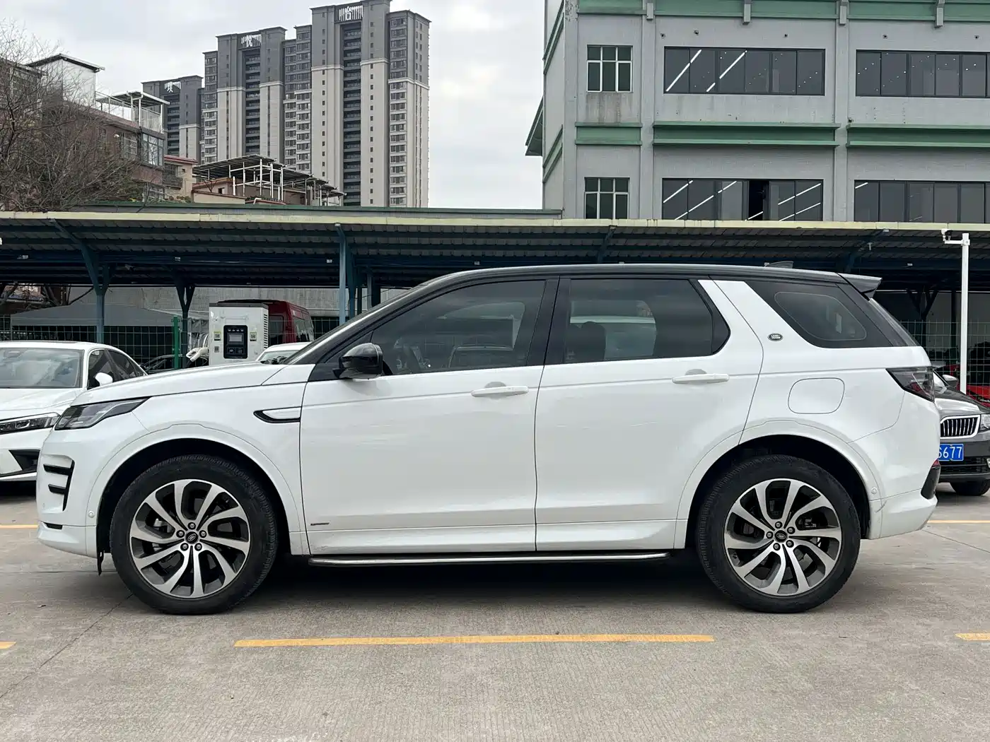 LAND ROVER DISCOVER NEW ENERGY SOURCES FOR SPORTS