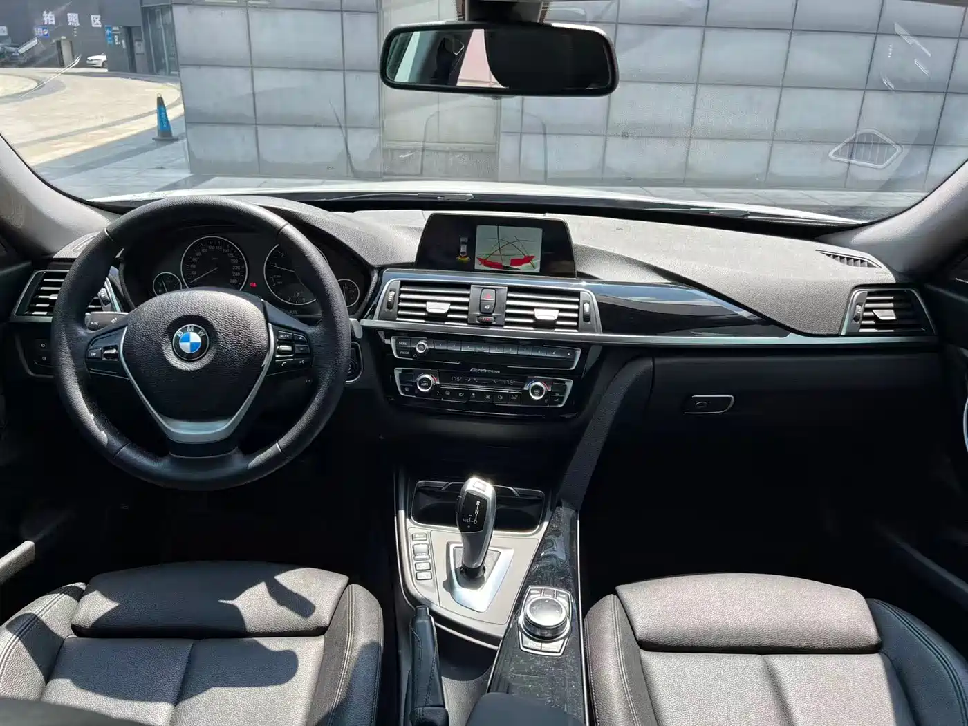 BMW 3 Series GT 2018 320i Fashion фото 12
