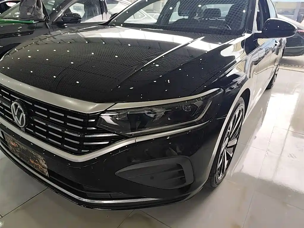 Volkswagen Passat 2024 380TSI Elite Edition фото 24
