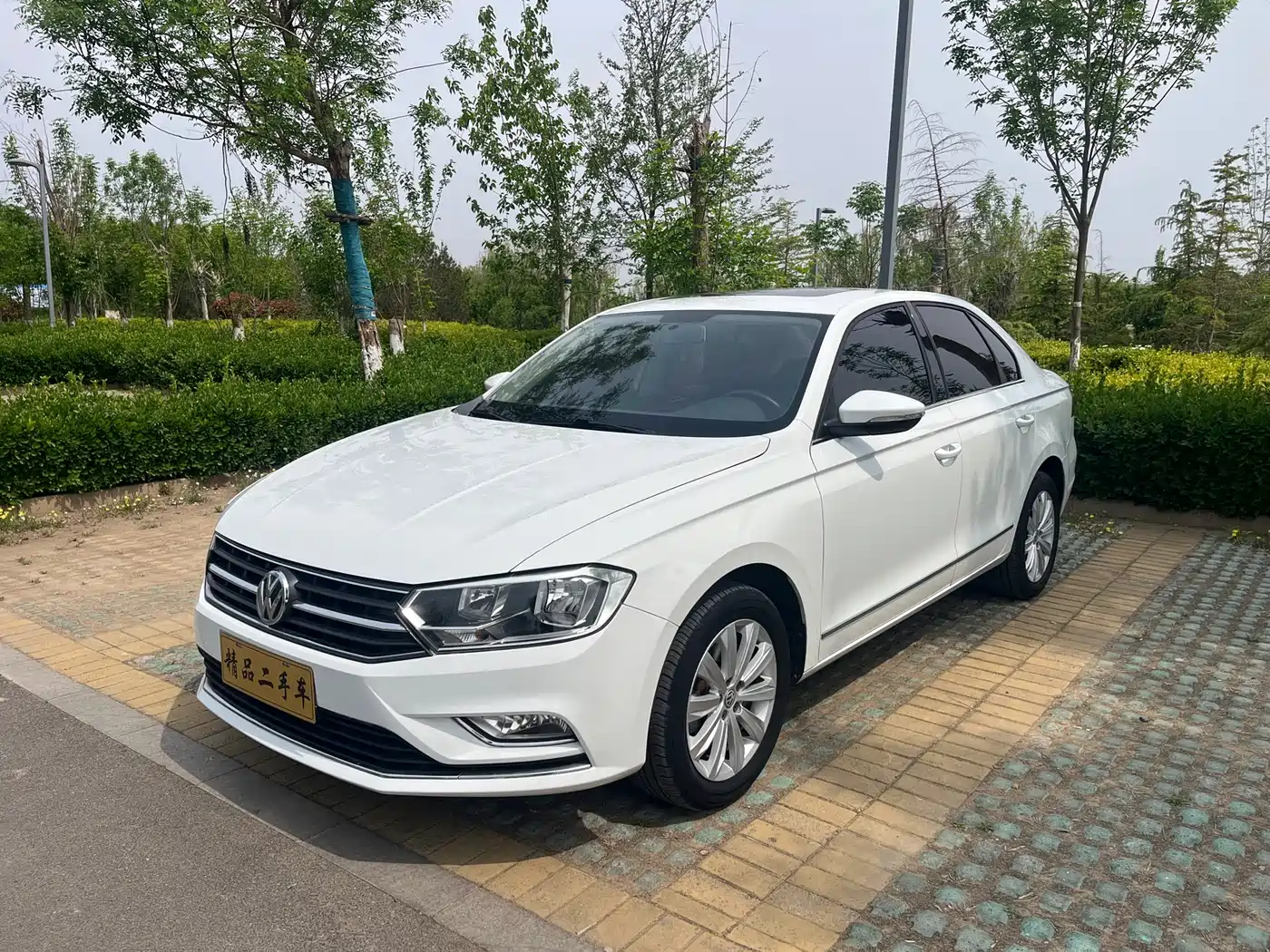 Volkswagen Bora 2016 Model 1.6L Manual Comfort фото 2
