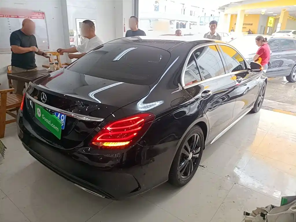 Mercedes-Benz C-Class 2015 Facelift C 200 L Sport фото 7