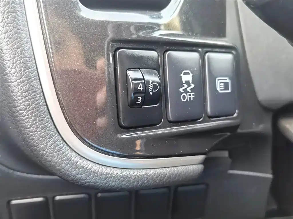 Mitsubishi Outlander 2019 2.0L 2WD Enjoy 5-Seater China VI фото 21