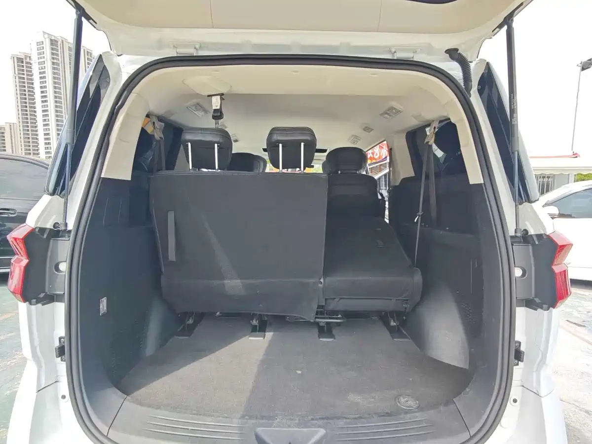 SAIC Maxus Maxus G20 2023 Facelift PLUS 2.0T Diesel Automatic Luxury Edition фото 22