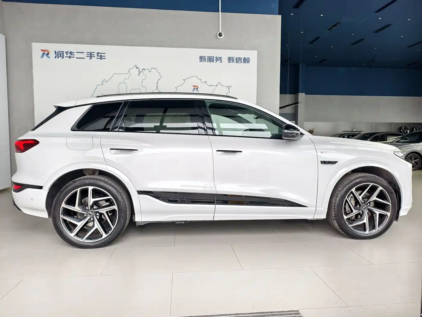 Audi Q6L e-tron 2025 Model Pioneer Edition фото 3