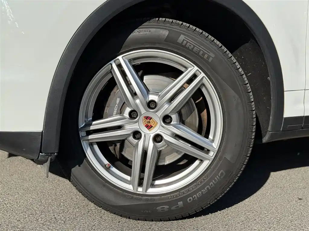 Porsche Cayenne 2014 Cayenne Platinum Edition 3.0T фото 24