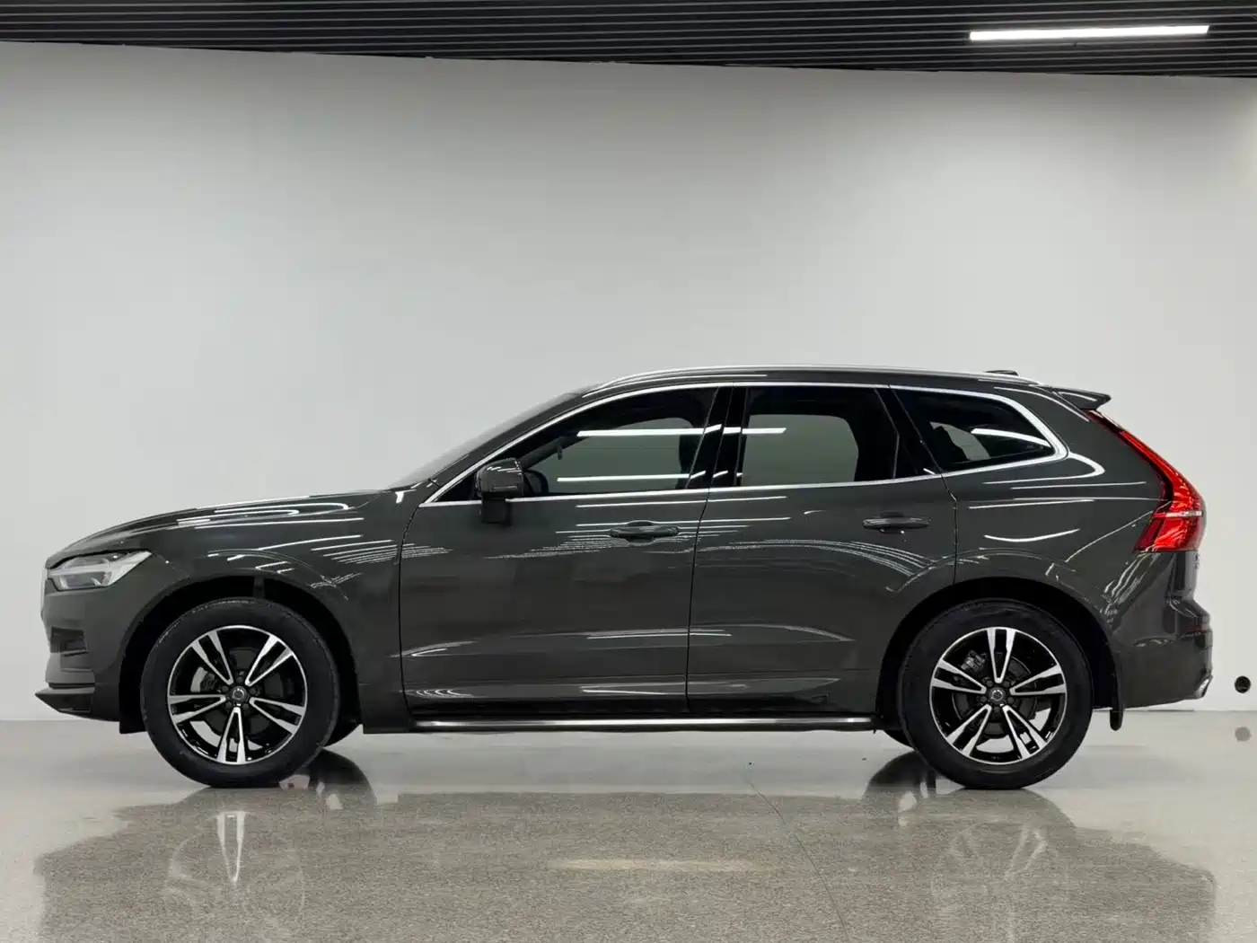 Фото 2 - Volvo XC60