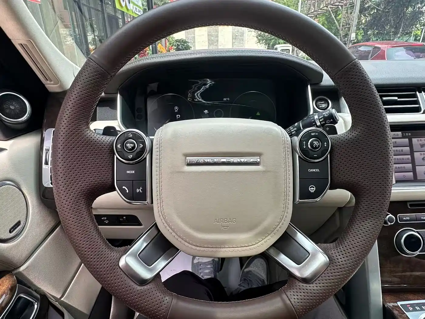 Land Rover Range Rover 2014 3.0 SC V6 Vogue SE фото 18