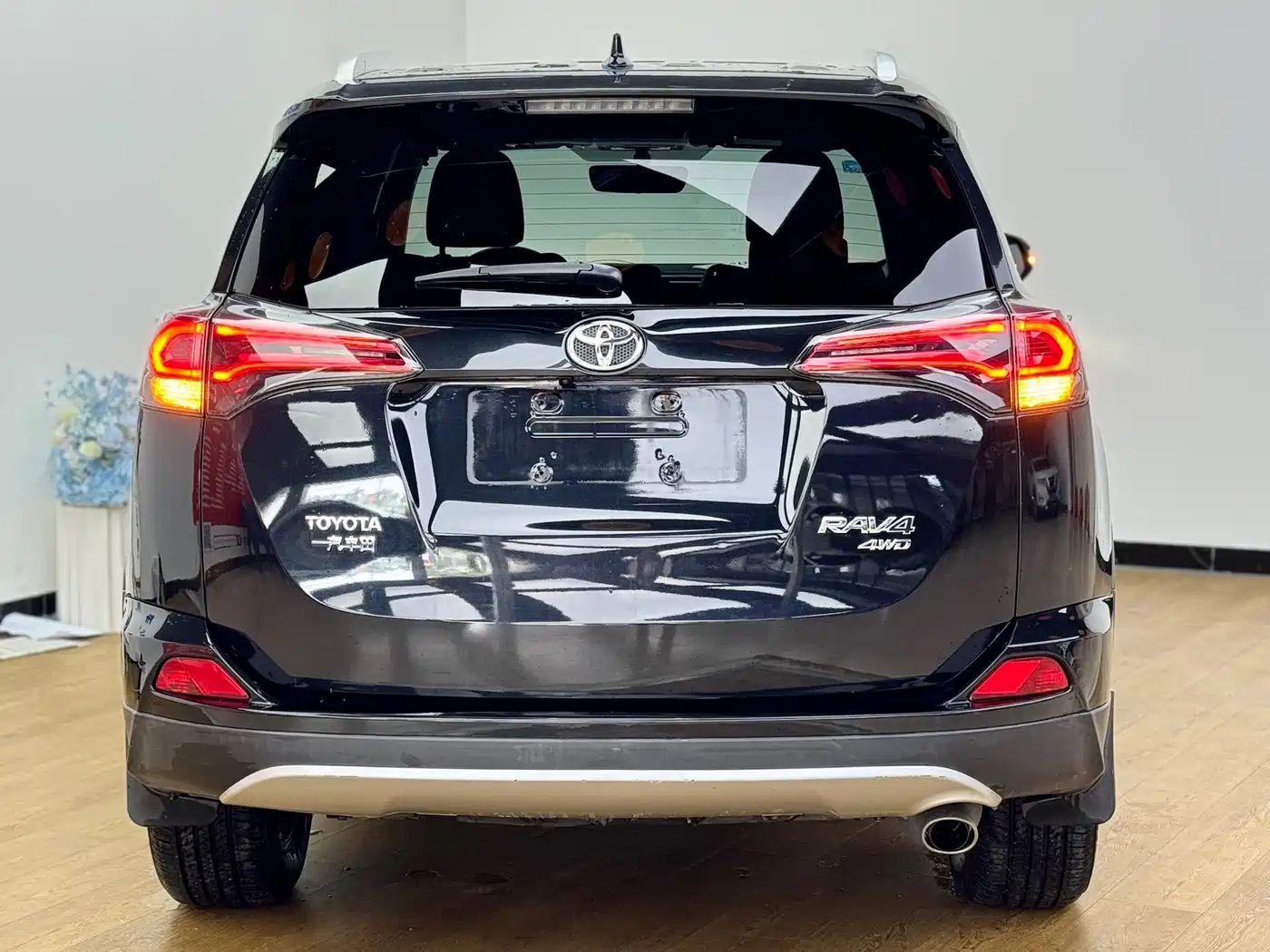 Toyota RAV4 Rongfang 2016 2.5L Automatic 4WD Elite фото 5