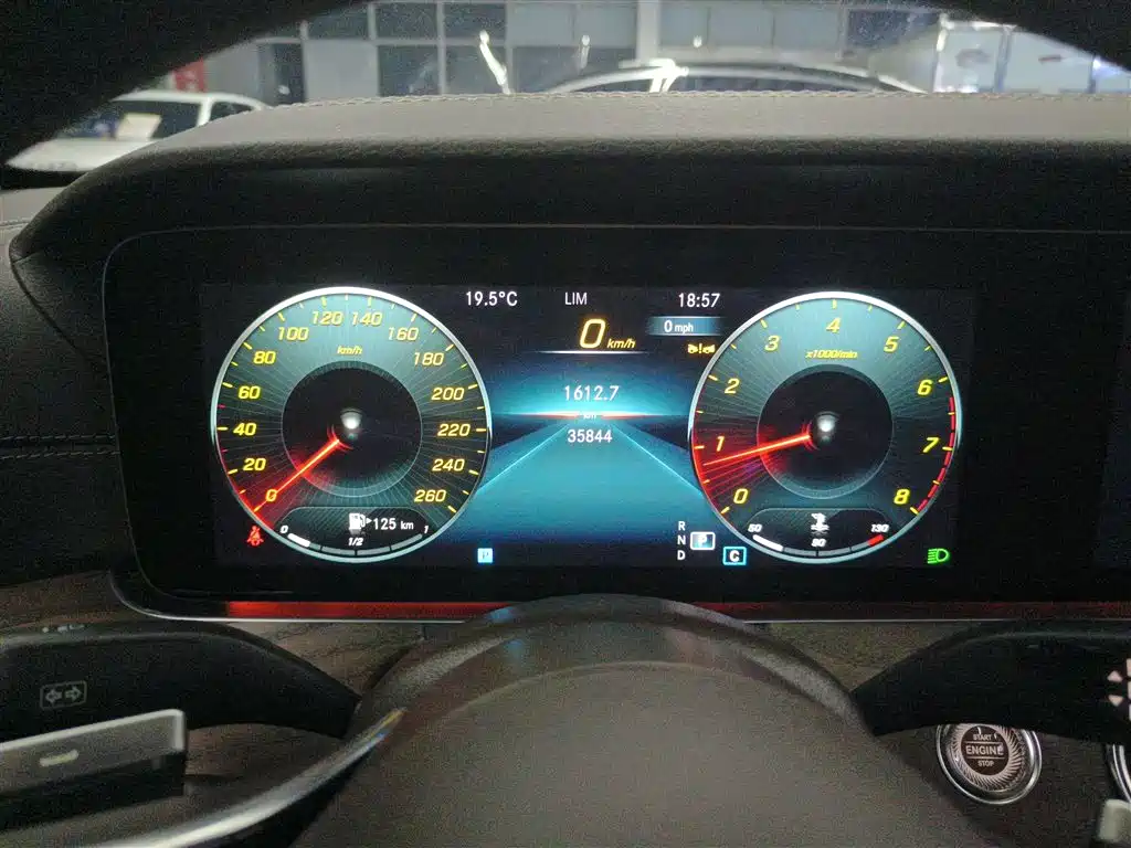 Mercedes-Benz E-Class 2023 Facelift E 300 L Luxury фото 4